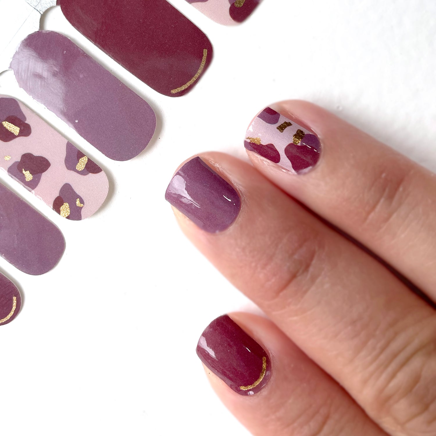 Royal Purple Print Nail Wraps